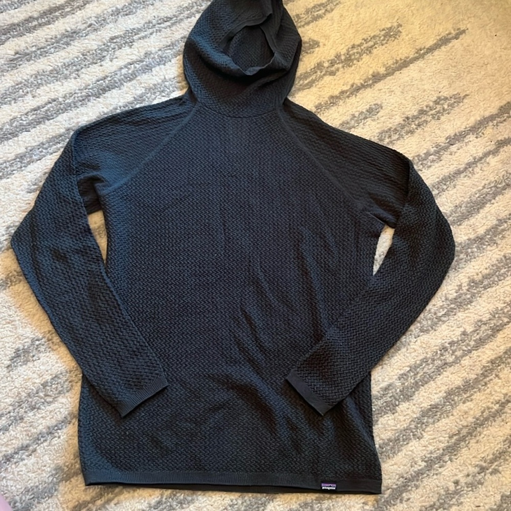Men’s Patagonia Long Sleeve Top, Large, Dark Gray